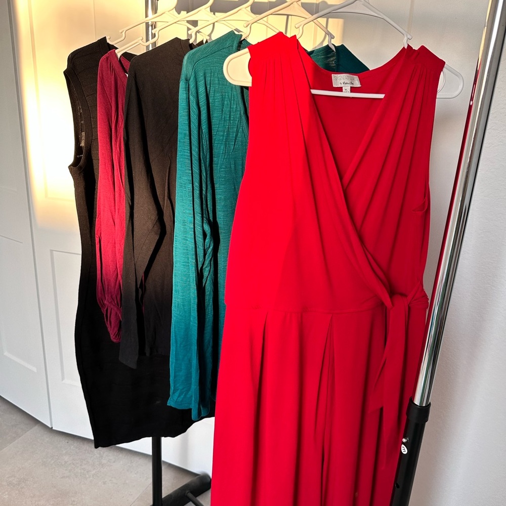 set of 5. top, overalls, T-shirt, jacket. multi-brand. size L (C27)